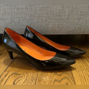 Via Spiga Black Patent Leather Kitten Heels with Pointed Toe